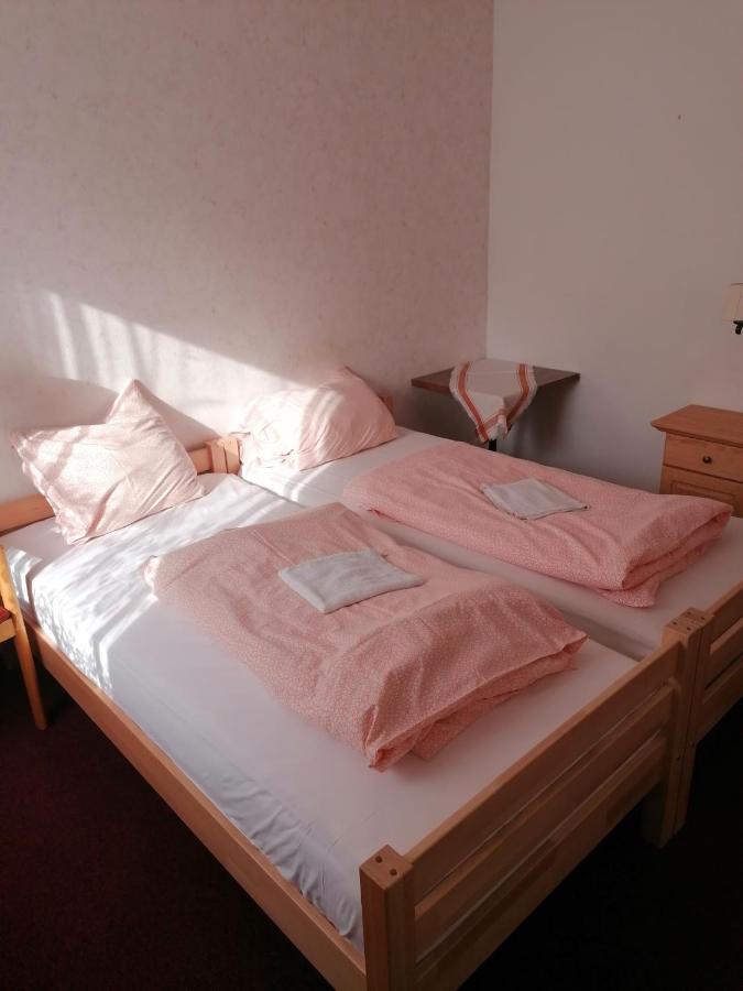 Hôtel Ostalgie Ferienheim Sorgenfrei Extérieur photo
