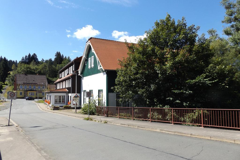 Hôtel Ostalgie Ferienheim Sorgenfrei Extérieur photo